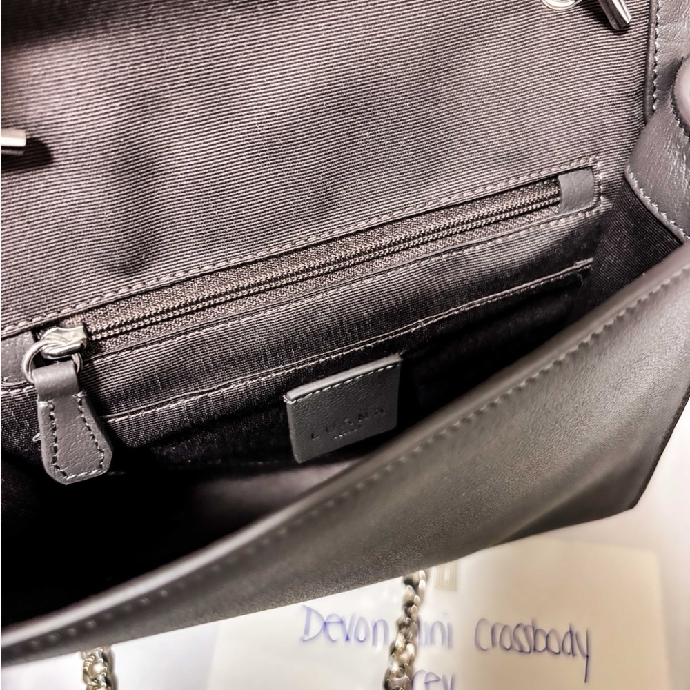 NEW - LUANA Italy “Devon Mini Crossbody” Grey Silver Studded Chain Leather Purse - Picture 3 of 5